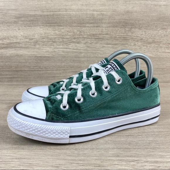 velvet converse low top